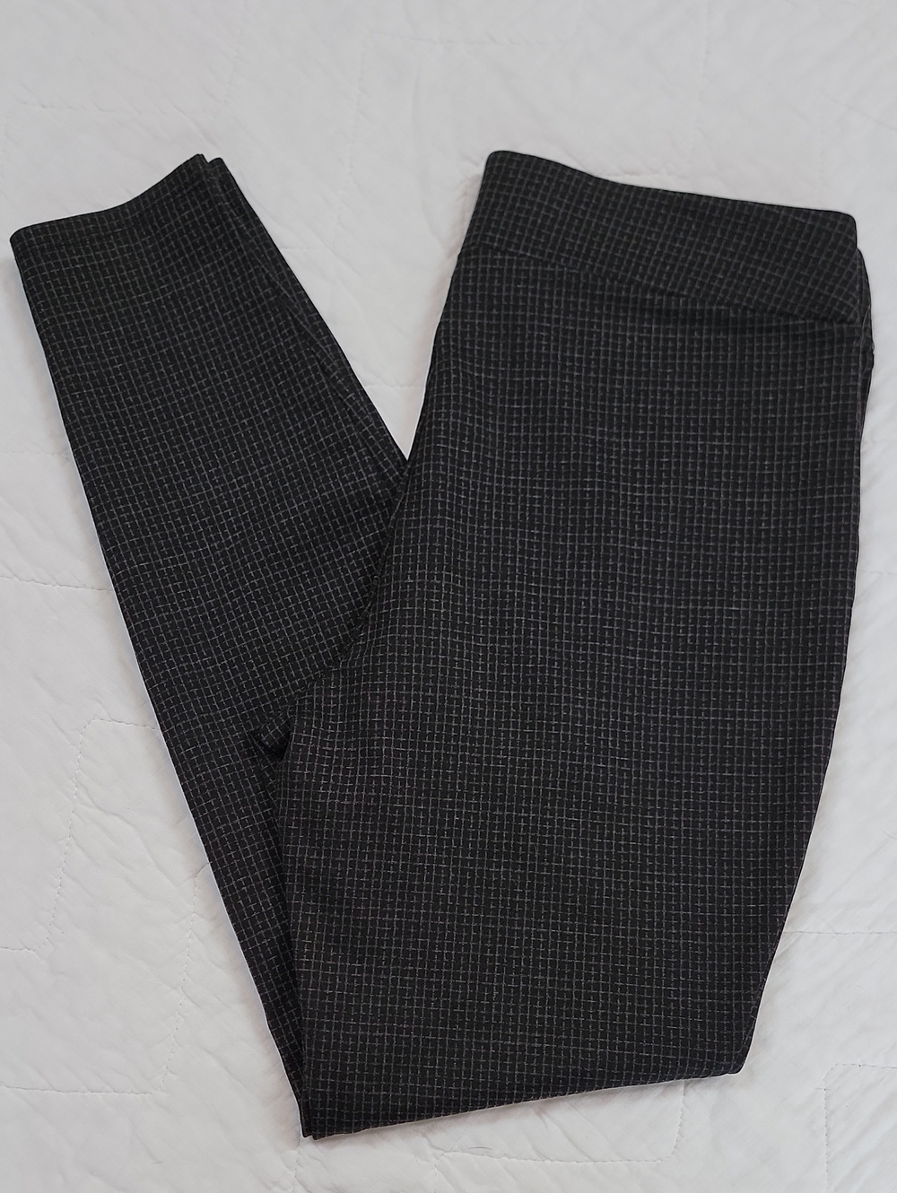 WHBM Women's Black Graphic Check Ponte Leggings Size Medium EUC